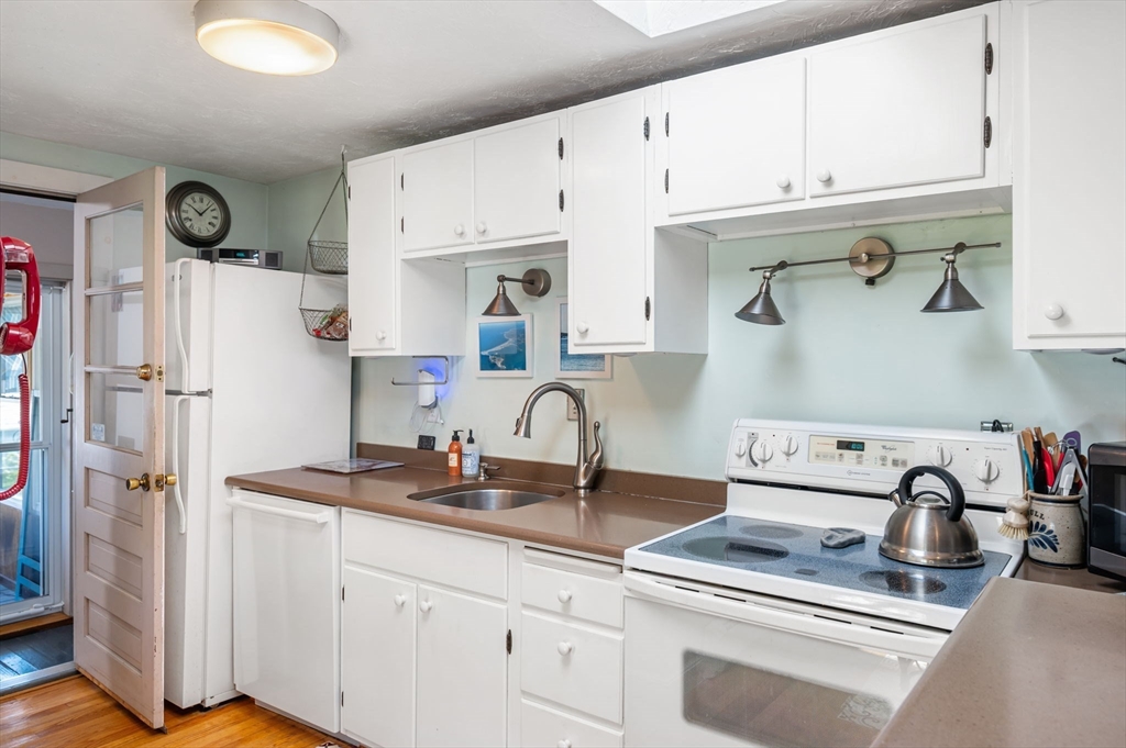 22 Wyola Road Hull, MA 02045 - Photo 18 of 34