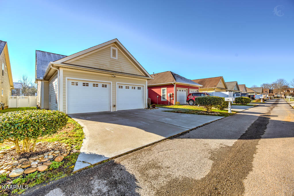 104 Forestberry Street Oak Ridge, TN 37830 - Photo 4 of 25 220228Frstbrry104.5-2
