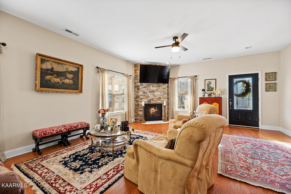 104 Forestberry Street Oak Ridge, TN 37830 - Photo 8 of 25 DSC_6861