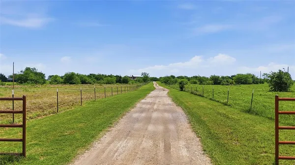 $1,275,000 | 4652 Old Southmayd Road, Sherman, TX 75092