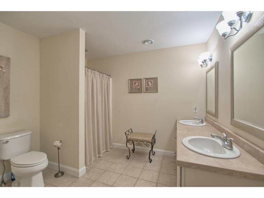 19 Winterberry Road Pelham, NH 03076 - Photo 14 of 26 Gallery Image 14