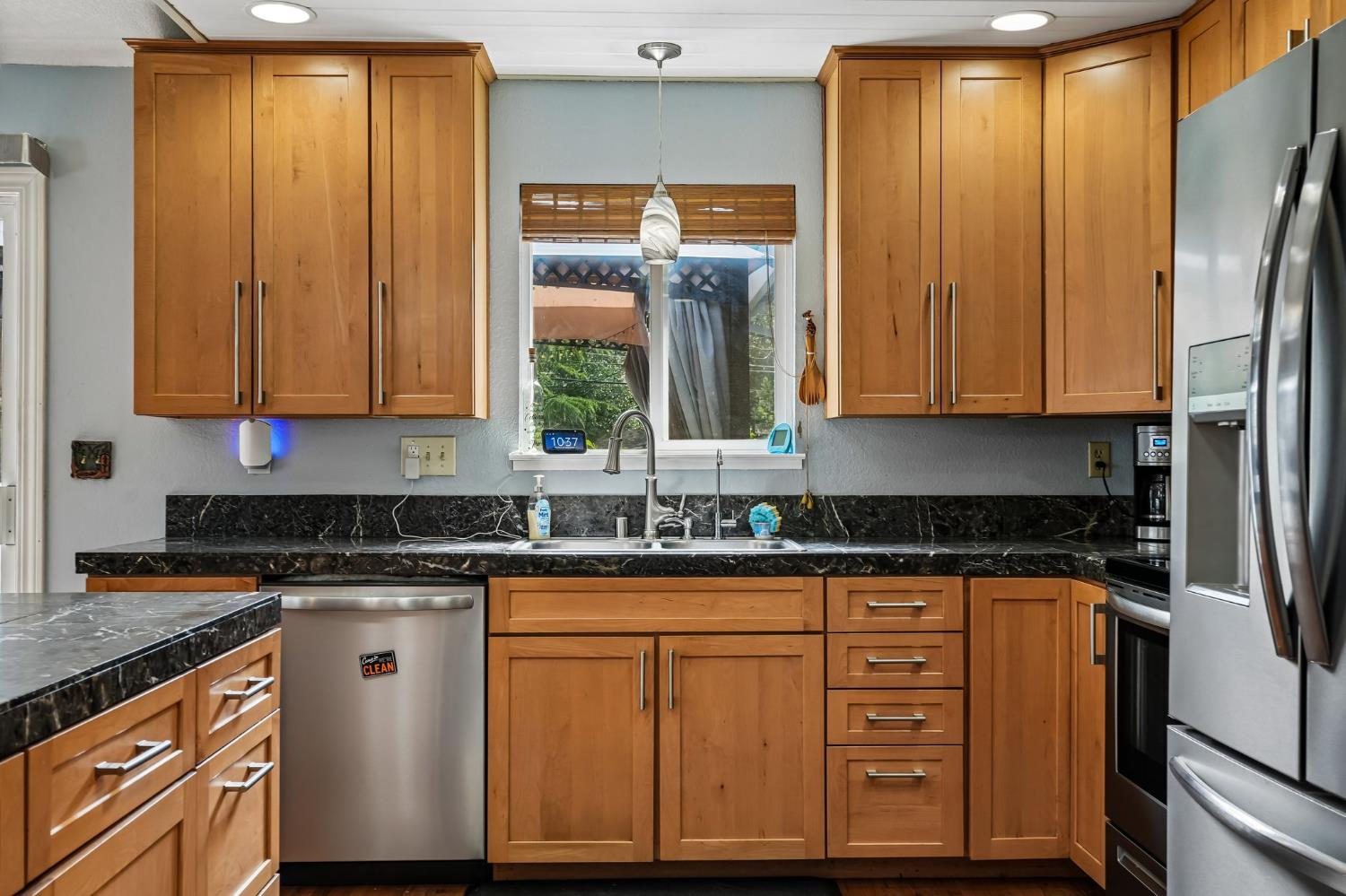 3611 Cambridge Road Cameron Park, CA 95682 - Photo 10 of 34