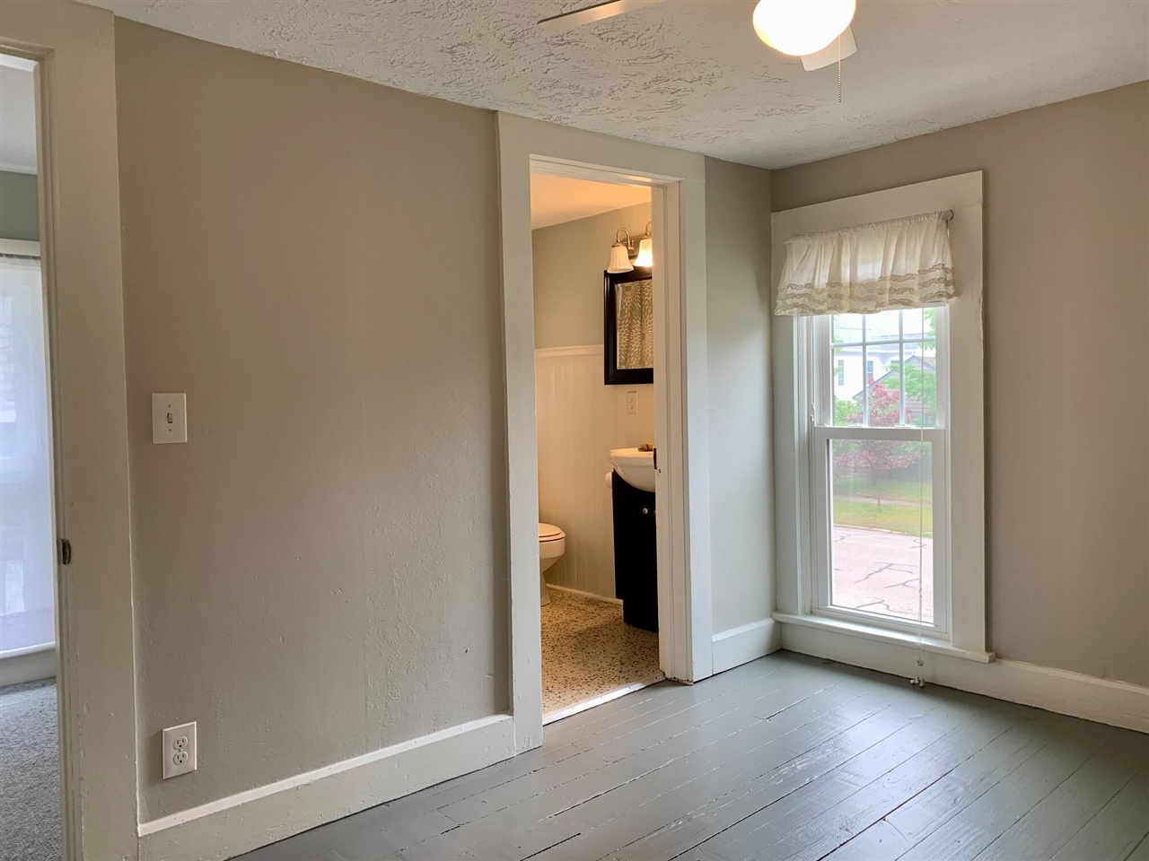 413 North Rath Avenue Ludington, MI 49431 - Photo 22 of 35