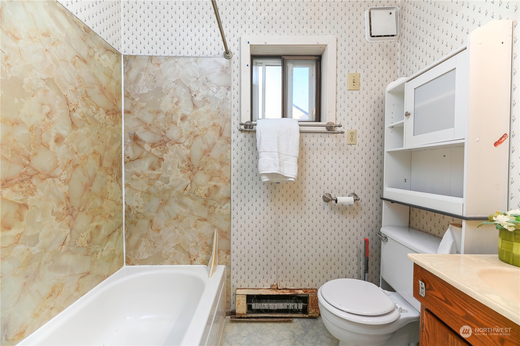 1419 Rucker Avenue Everett, WA 98201 - Photo 18 of 39 a bathroom with a toilet and a shower