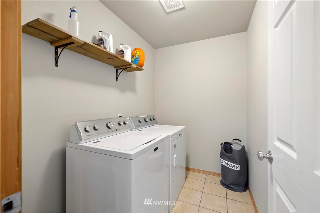 7022 Radius Loop Southeast Lacey, WA 98513 - Photo 17 of 39 Gallery Image 17