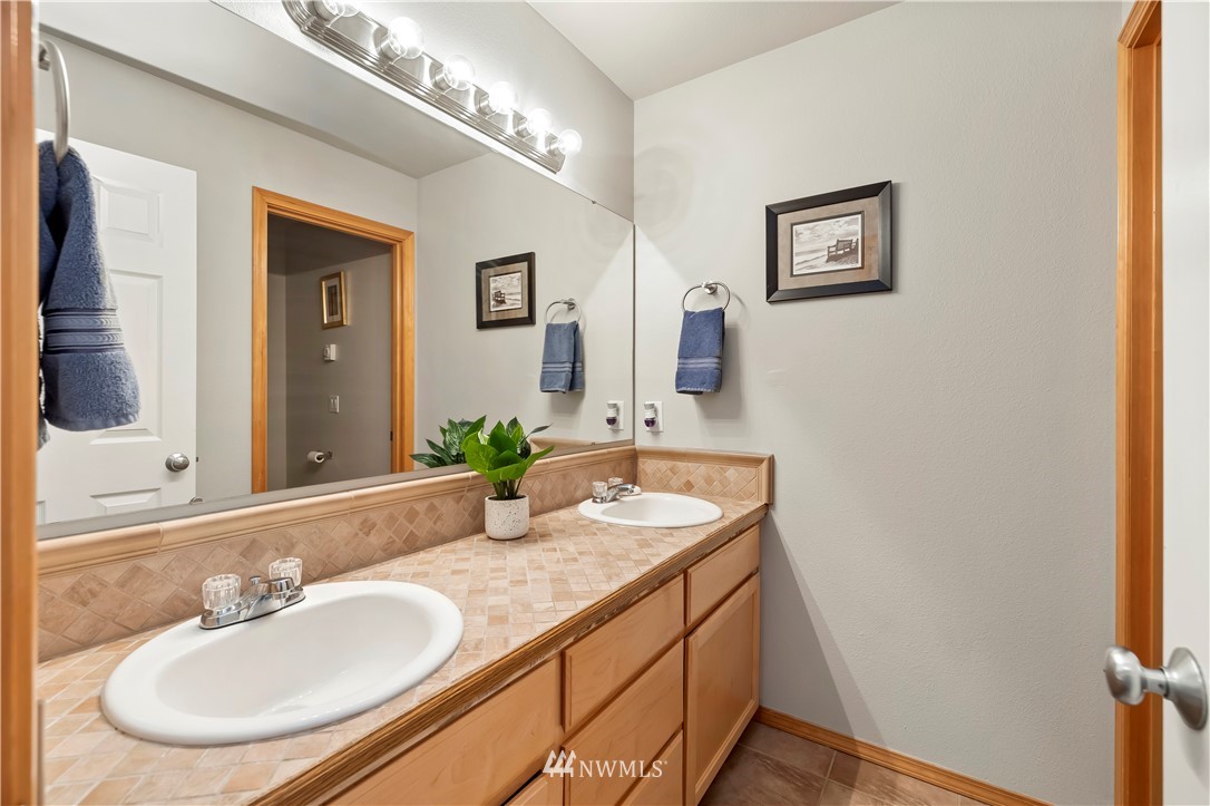 7022 Radius Loop Southeast Lacey, WA 98513 - Photo 28 of 39 Gallery Image 28