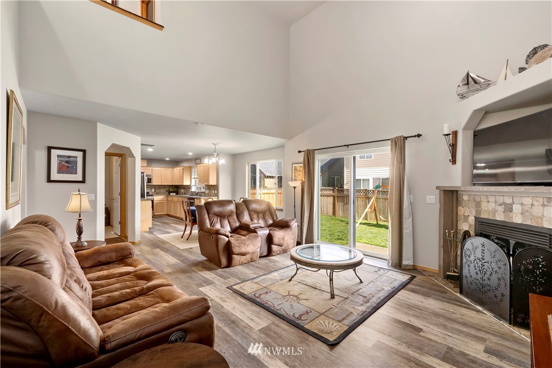 7022 Radius Loop Southeast Lacey, WA 98513 - Photo 6 of 39 Gallery Image 6