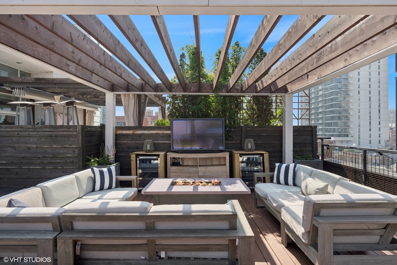 154 West Hubbard Street, Unit 603 Chicago, IL 60654 - Photo 26 of 32