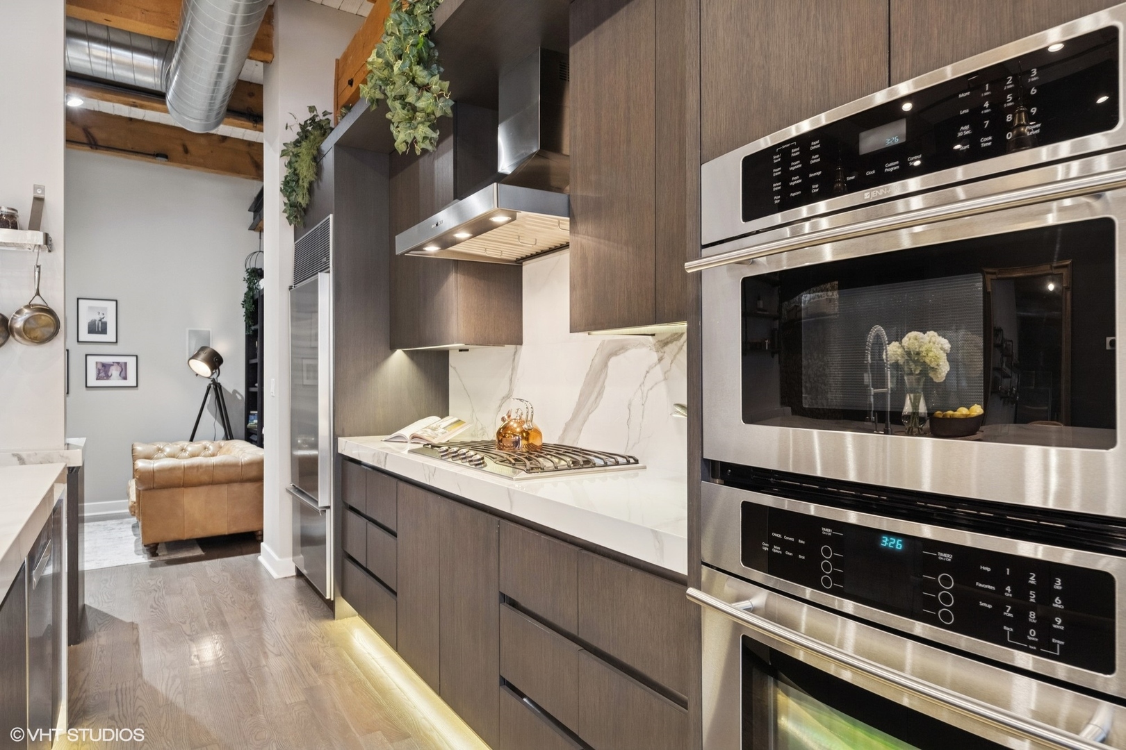 154 West Hubbard Street, Unit 603 Chicago, IL 60654 - Photo 10 of 32