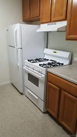 $2,000 | 417 North Citrus Avenue, Unit 6, Escondido, CA 92027