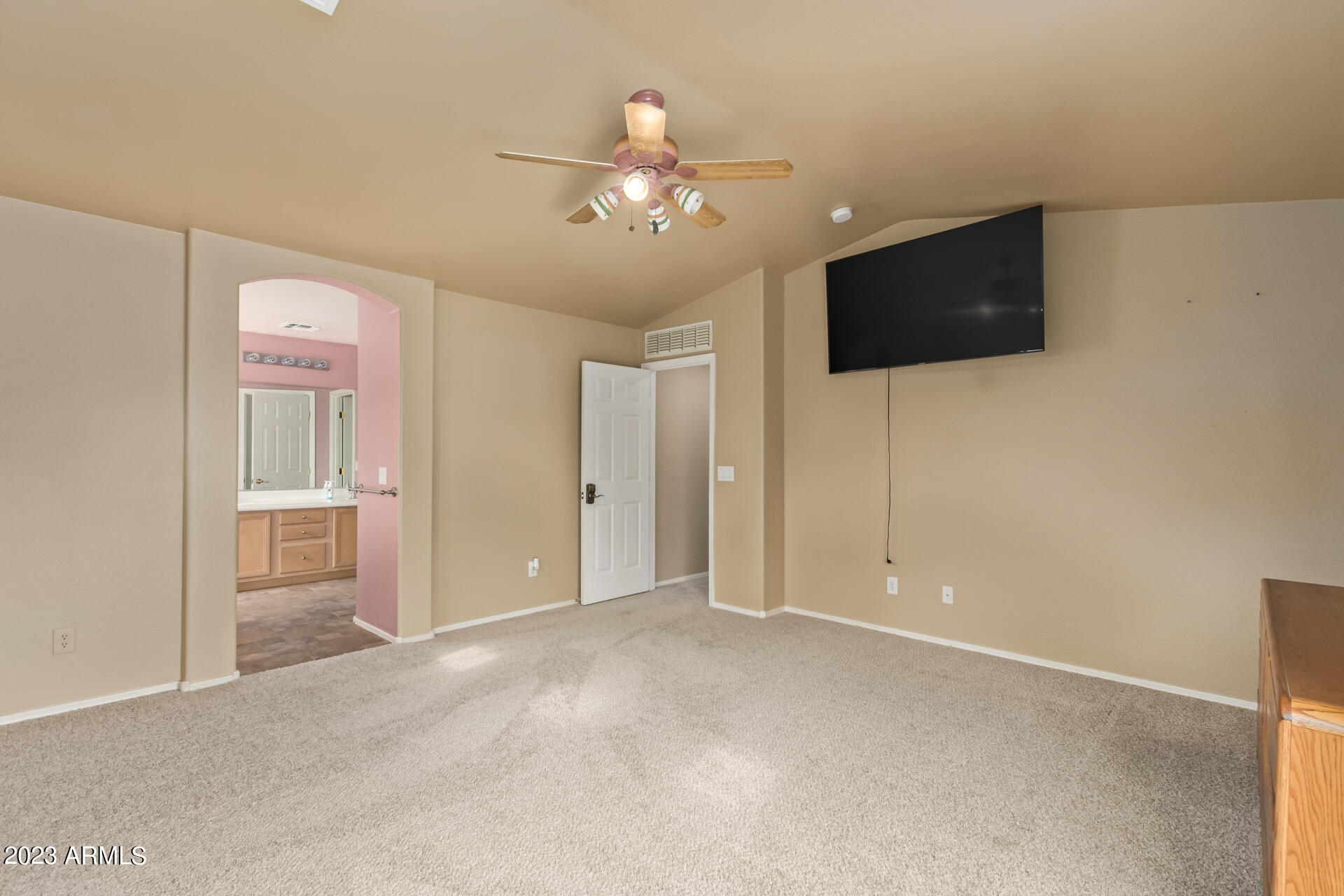 1956 South Rome Street Gilbert, AZ 85295 - Photo 26 of 41 Primary Bedroom