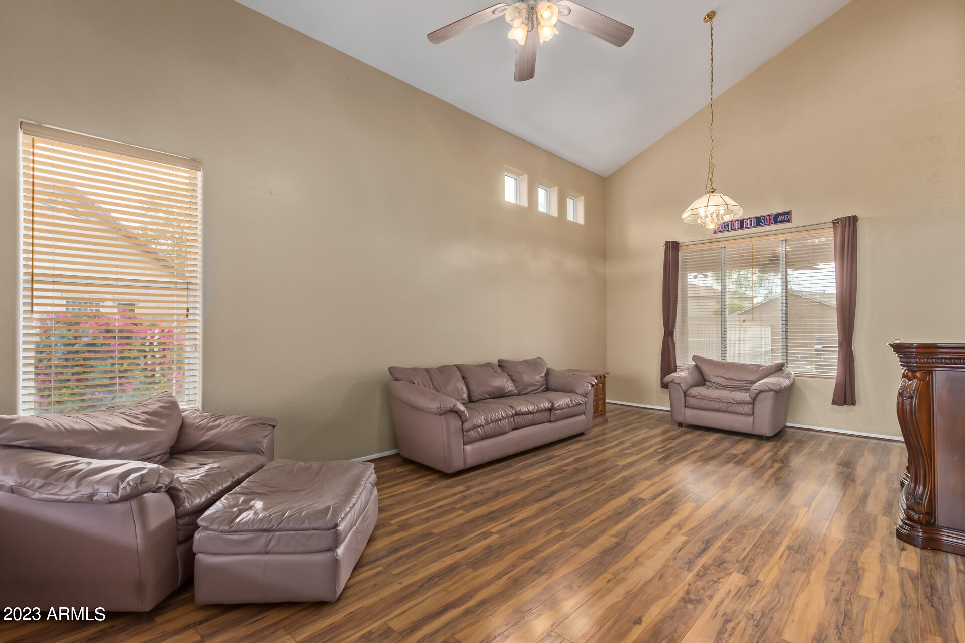 1956 South Rome Street Gilbert, AZ 85295 - Photo 5 of 41 Great Room with Vaulted Ceiling