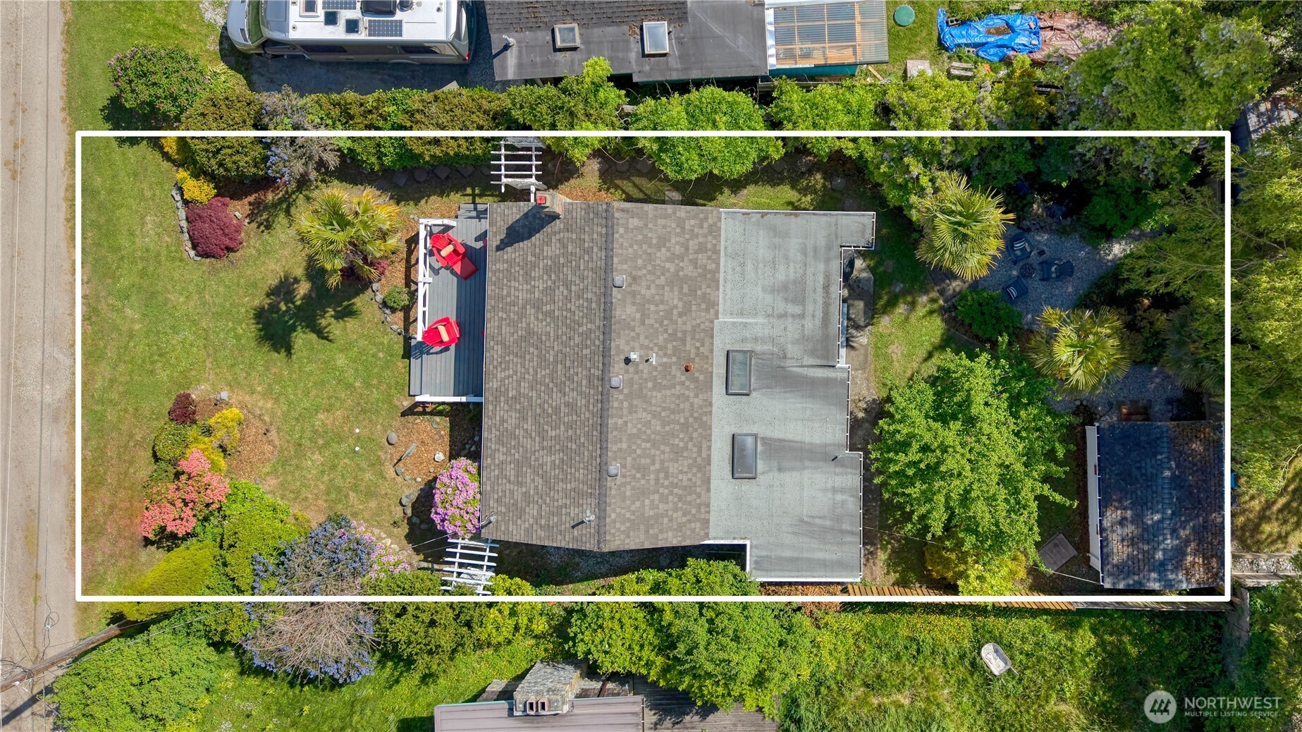 689 Deer Lane Point Roberts, WA 98281 - Photo 31 of 37