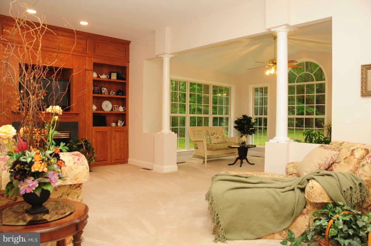 6461 Running Brook Road Manassas, VA 20112 - Photo 14 of 28 Family Room