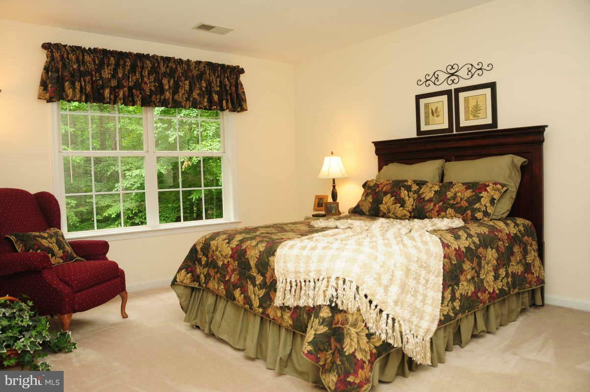 6461 Running Brook Road Manassas, VA 20112 - Photo 17 of 28 Bedroom