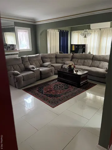 $1,290,000 | 548 Albemarle Road, Cedarhurst, NY 11516