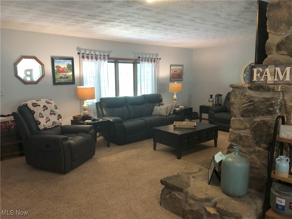 6728 Wolf Run Road Southeast Dennison, OH 44621 - Photo 5 of 47