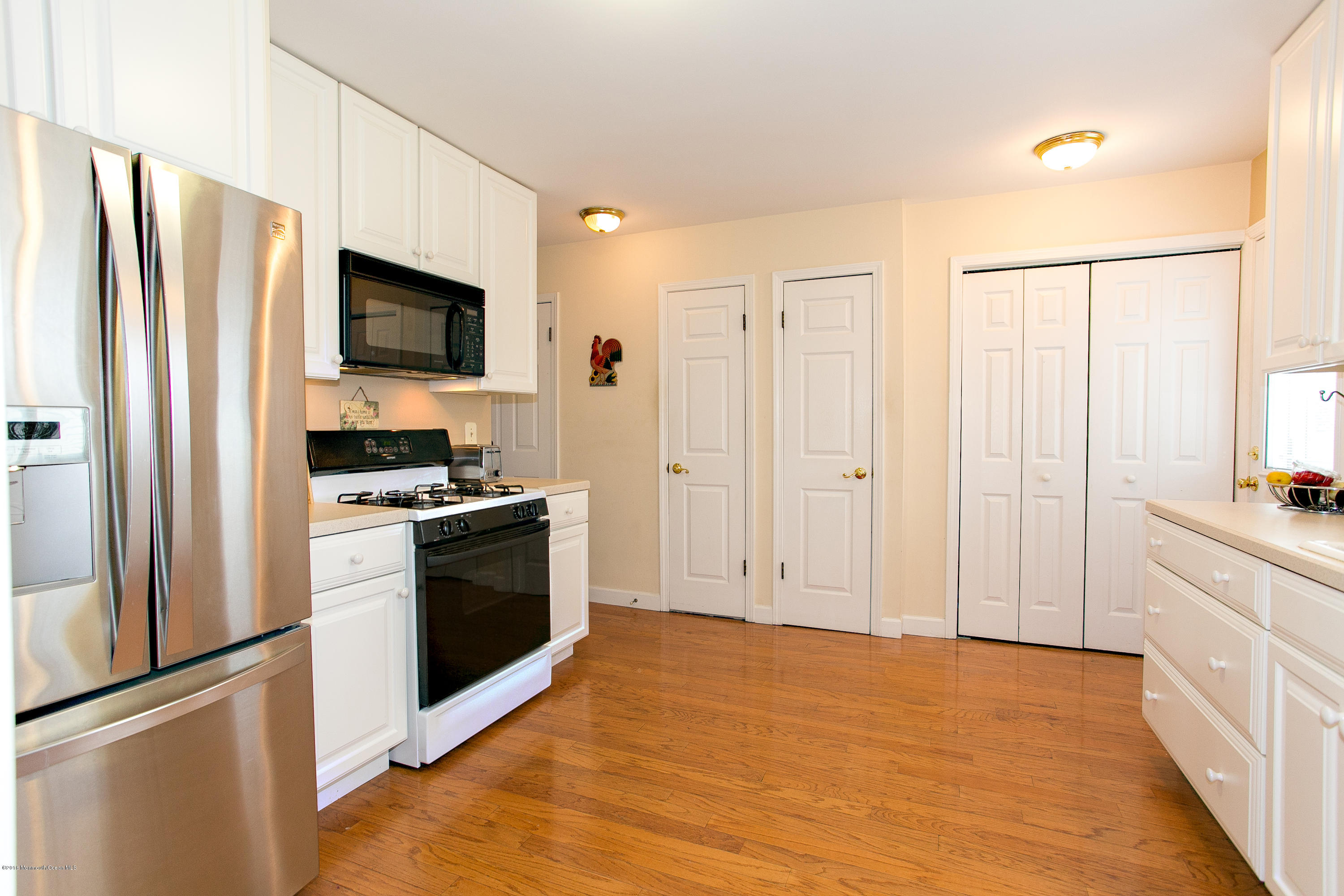 1110 Leonard Road Point Pleasant, NJ 08742 - Photo 5 of 25 Kitchen