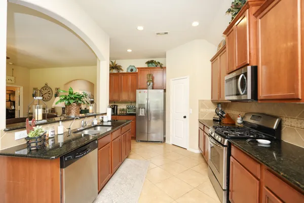 $3,000 | 55 Hearthwick Place, Tomball, TX 77375