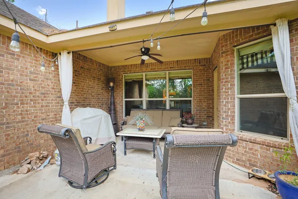 $3,000 | 55 Hearthwick Place, Tomball, TX 77375