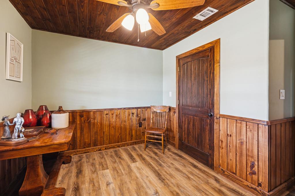 383 Elm Pass Road Bandera, TX 78003 - Photo 21 of 91