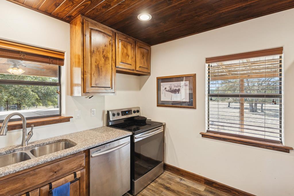 383 Elm Pass Road Bandera, TX 78003 - Photo 32 of 91