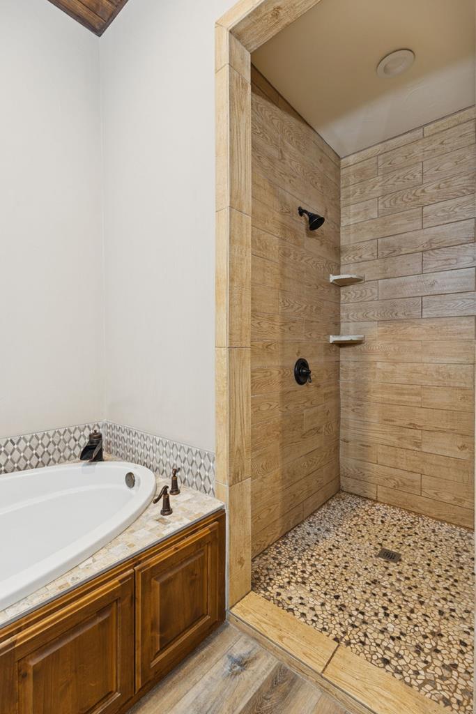 383 Elm Pass Road Bandera, TX 78003 - Photo 40 of 91