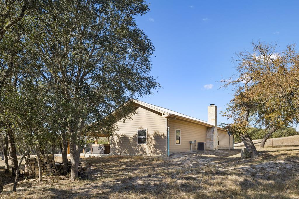 383 Elm Pass Road Bandera, TX 78003 - Photo 41 of 91