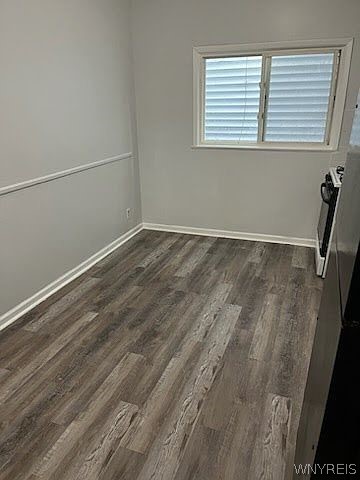 227 14th Street Buffalo, NY 14213 - Photo 4 of 34