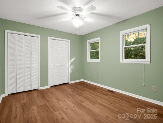 $689,000 | 384 Oakanoah Circle, Brevard, NC 28712