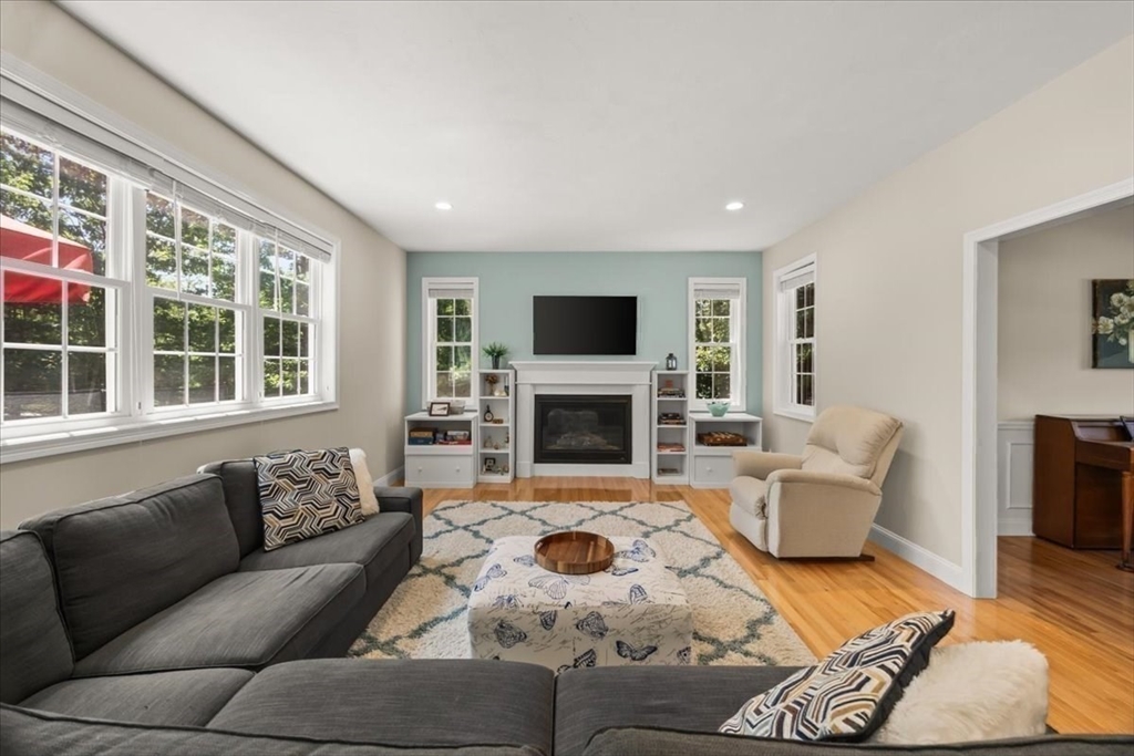 16 Summit Circle Wrentham, MA 02093 - Photo 12 of 42