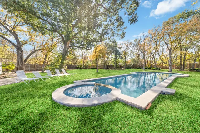 $6,000 | 8808 Wateka Drive, Houston, TX 77074