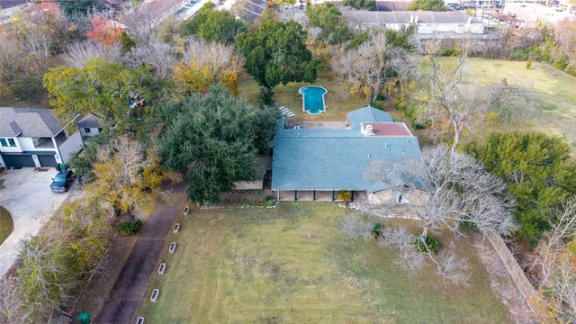 $6,000 | 8808 Wateka Drive, Houston, TX 77074