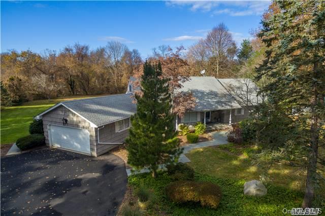 331 Woodbury Road Cold Spring Harbor, NY 11724 - Photo 1 of 1 Gallery Image 1
