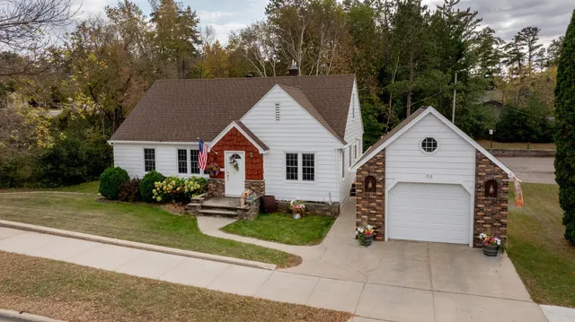 $339,900 | 513 Michigan Avenue, Walker, MN 56484