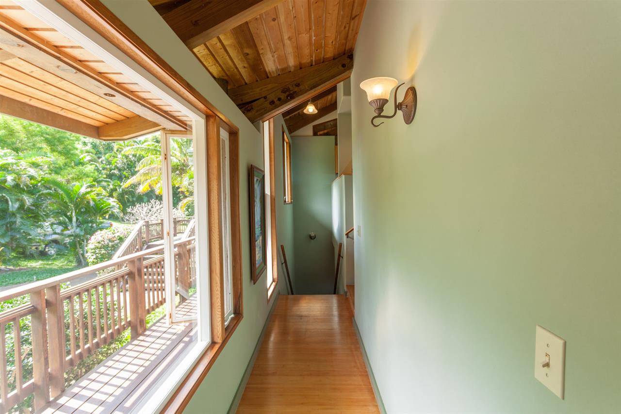 480 Hoolawa Road Haiku, HI 96708 - Photo 16 of 30 a view of a porch