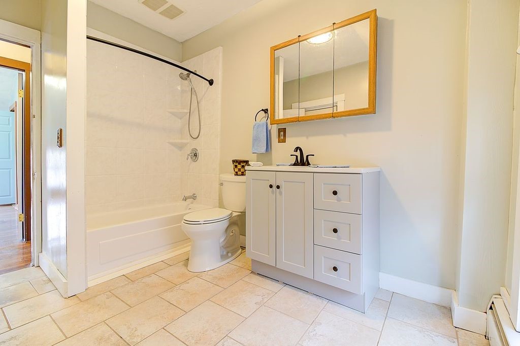 41 Gazza Road Burrillville, RI 02839 - Photo 23 of 29 Huge Bathroom