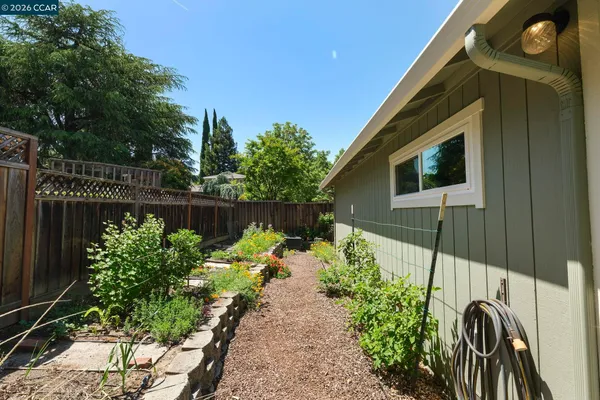 $875,000 | 1270 Windermere Way, Concord, CA 94521