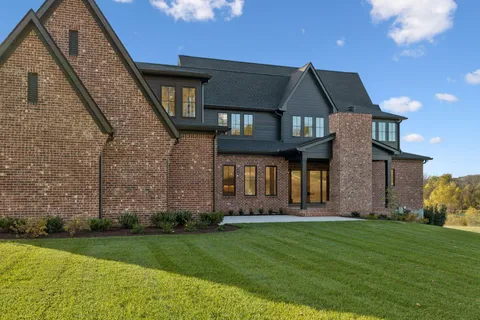 $2,850,000 | 9204 Horton Highway, College Grove, TN 37046