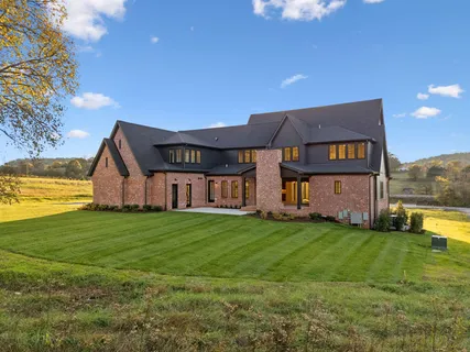 $2,850,000 | 9204 Horton Highway, College Grove, TN 37046