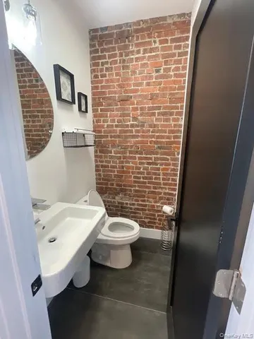 $3,500 | 12 South Street, Unit 2, Beacon, NY 12508