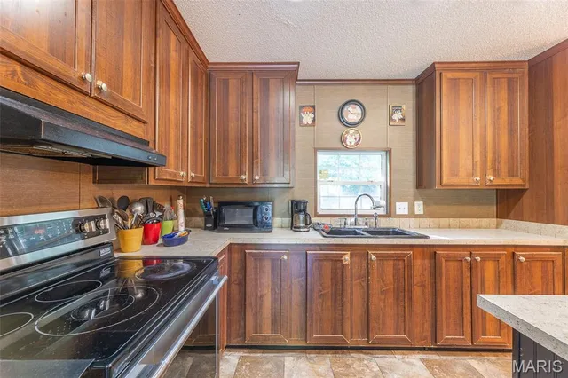 $300,000 | 3822 Wayne Route, Greenville, MO 63944