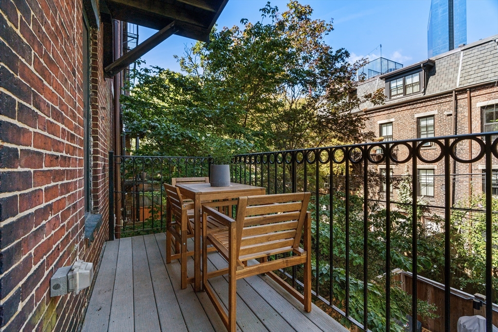 27 Appleton Street Boston, MA 02116 - Photo 13 of 36