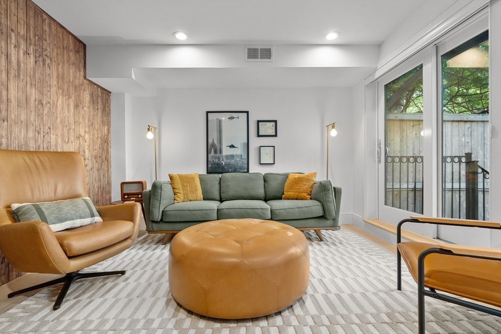 27 Appleton Street Boston, MA 02116 - Photo 14 of 36