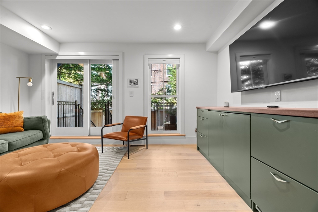 27 Appleton Street Boston, MA 02116 - Photo 15 of 36