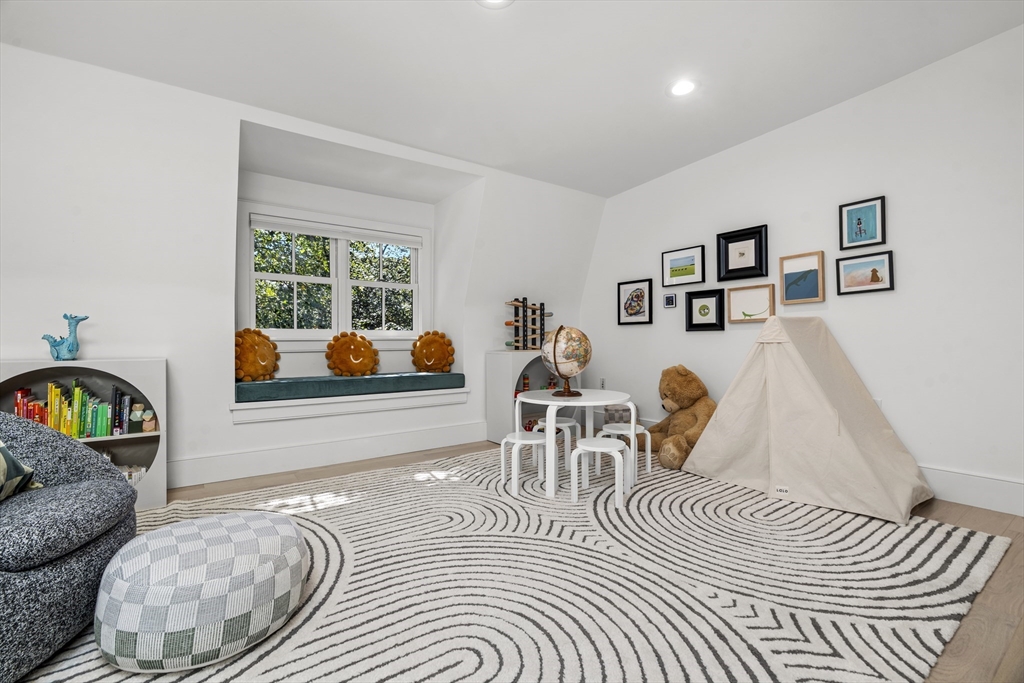 27 Appleton Street Boston, MA 02116 - Photo 29 of 36