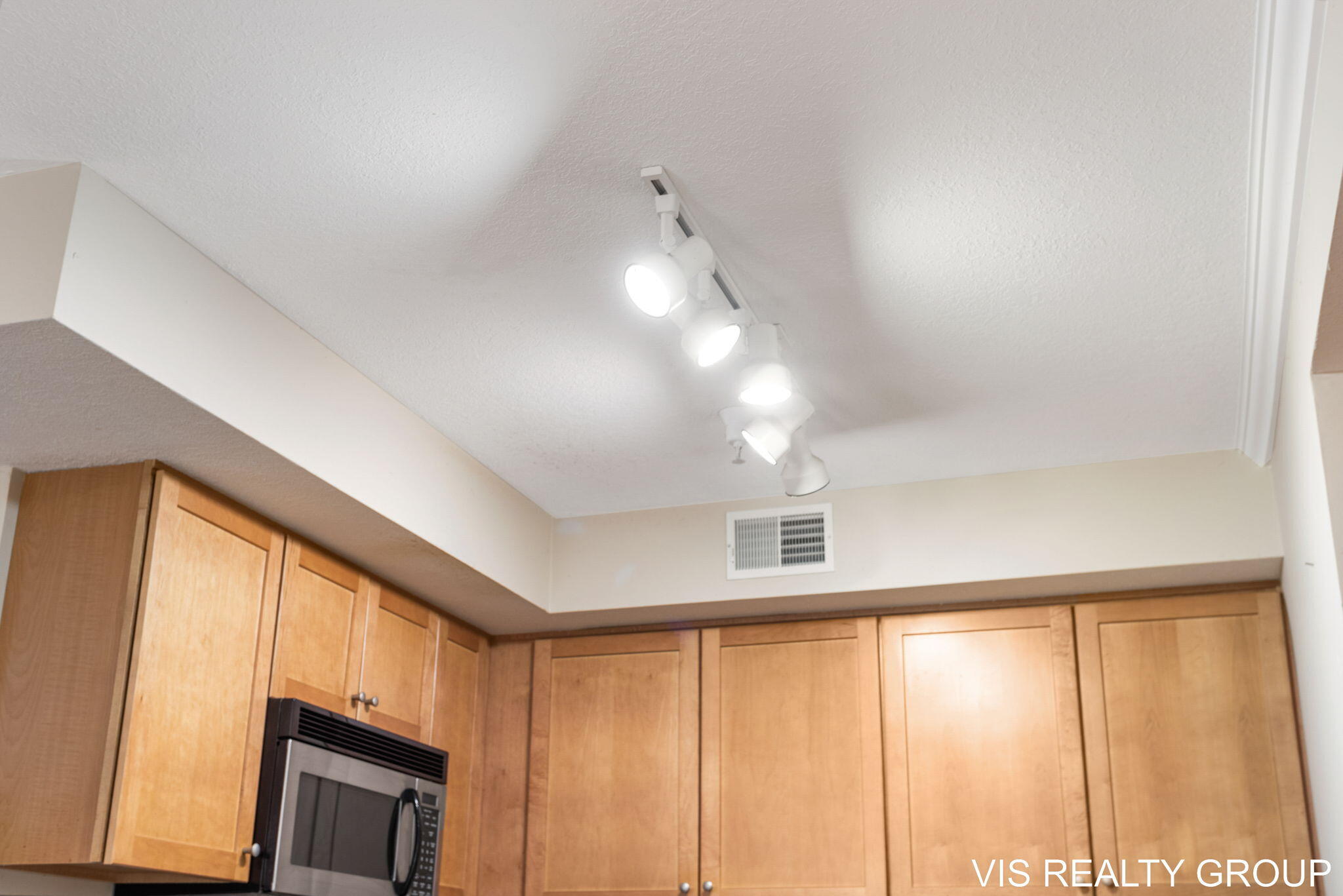 18400 North Ridge Court, Unit 20 Spring Lake, MI 49456 - Photo 13 of 49 12-web-or-mls-18400 N Ridge Ct, Spring L