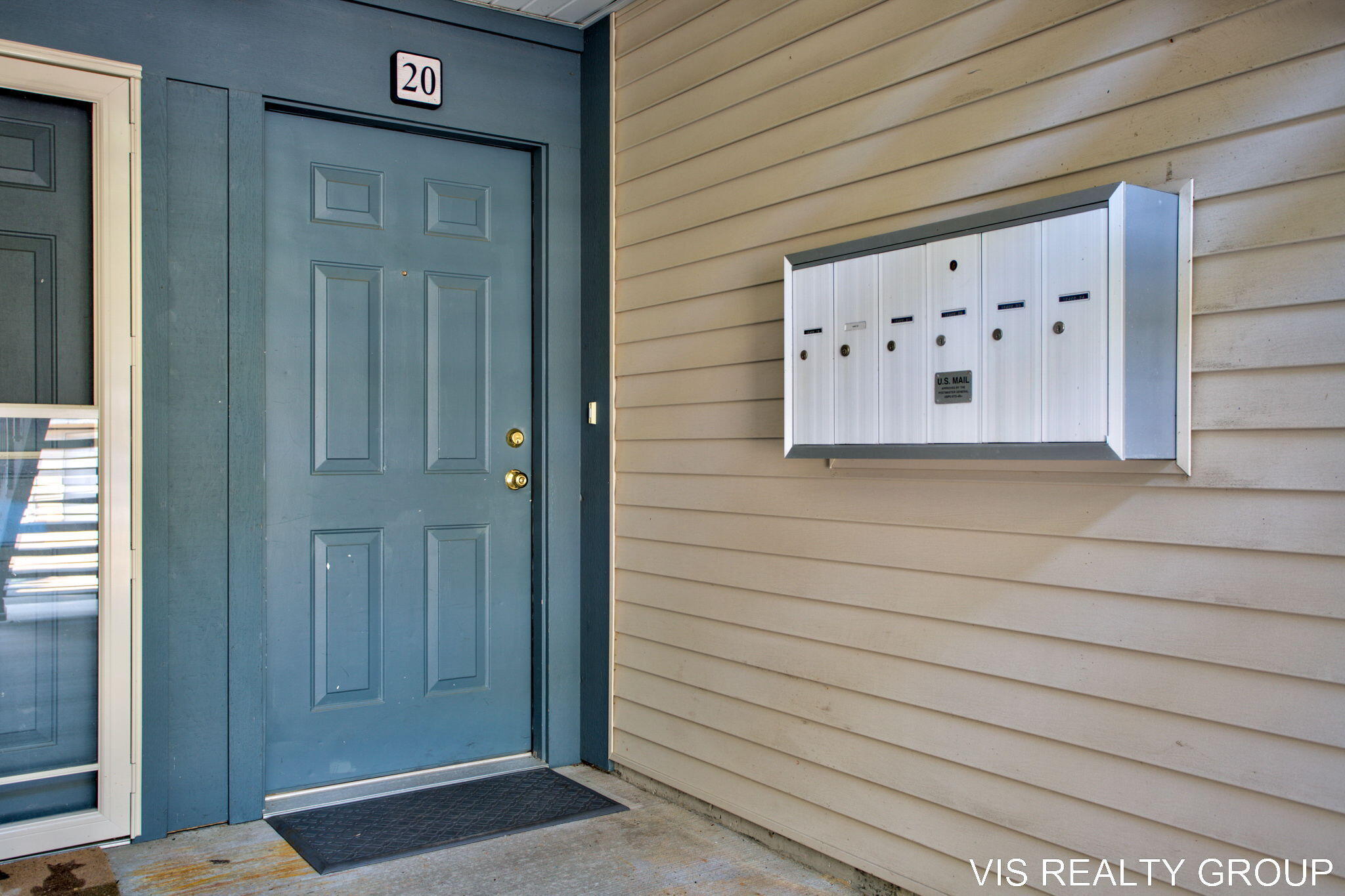 18400 North Ridge Court, Unit 20 Spring Lake, MI 49456 - Photo 2 of 49 1-web-or-mls-18400 N Ridge Ct, Spring La