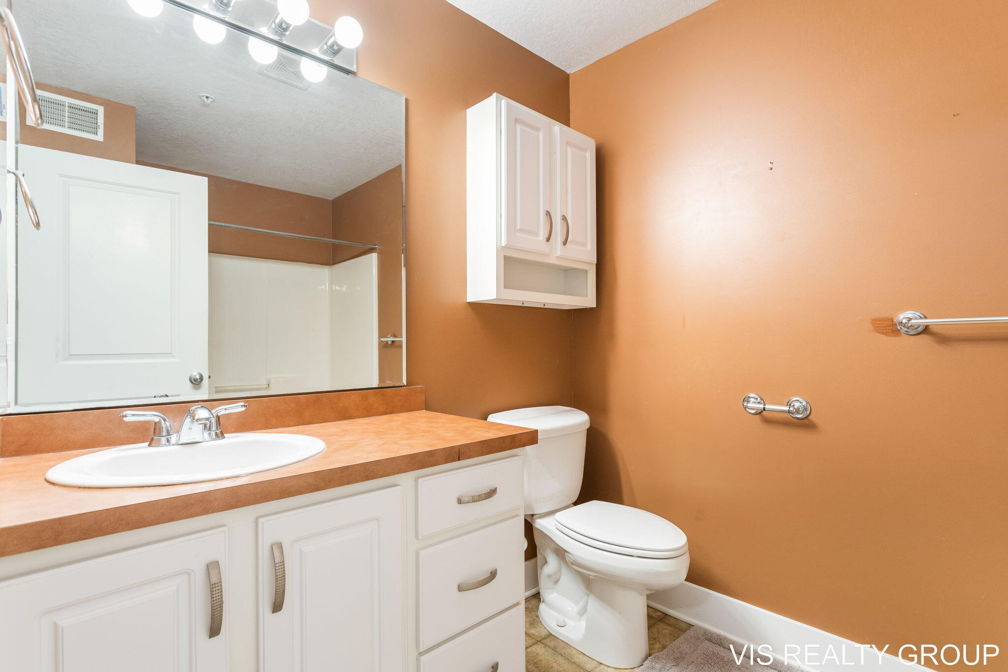 18400 North Ridge Court, Unit 20 Spring Lake, MI 49456 - Photo 21 of 49 20-web-or-mls-18400 N Ridge Ct, Spring L