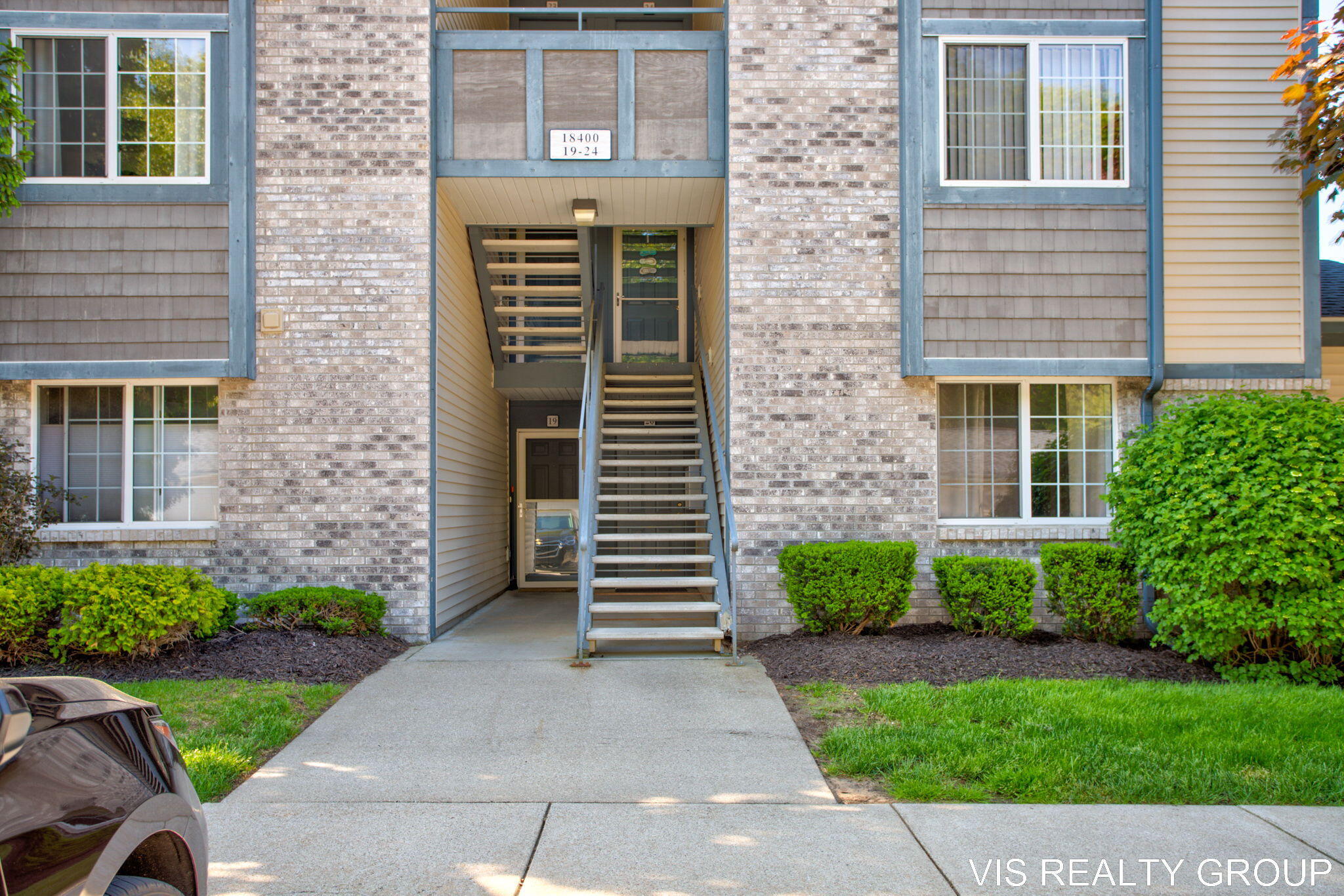 18400 North Ridge Court, Unit 20 Spring Lake, MI 49456 - Photo 5 of 49 3-web-or-mls-18400 N Ridge Ct, Spring La